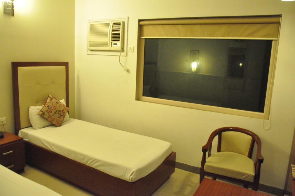 Hotel Deviram Palace Agra  Exterior foto