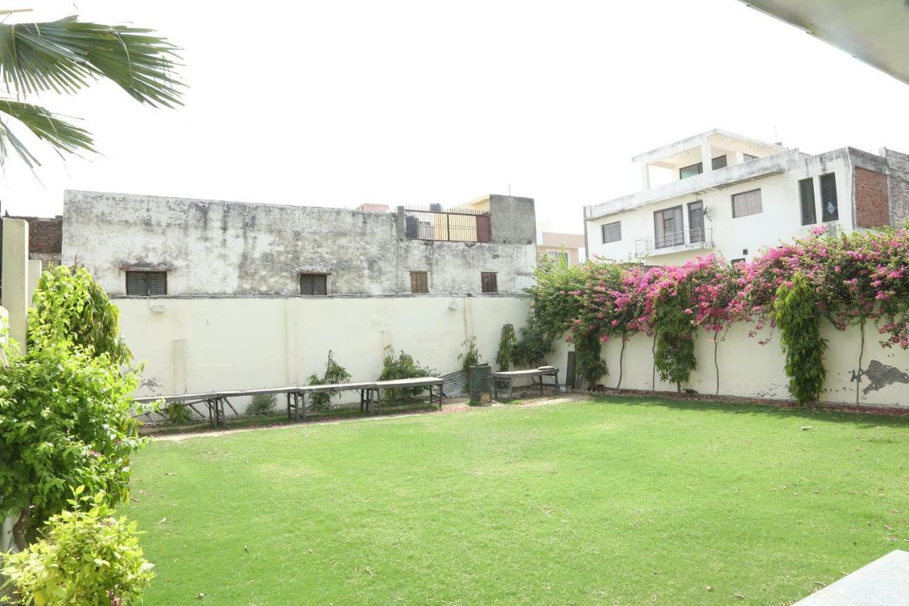 Hotel Deviram Palace Agra  Exterior foto